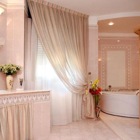 B&B Caravaggio San Donaci Экстерьер фото