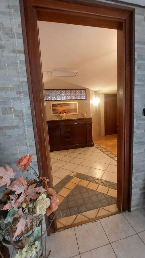 B&B Caravaggio San Donaci Экстерьер фото