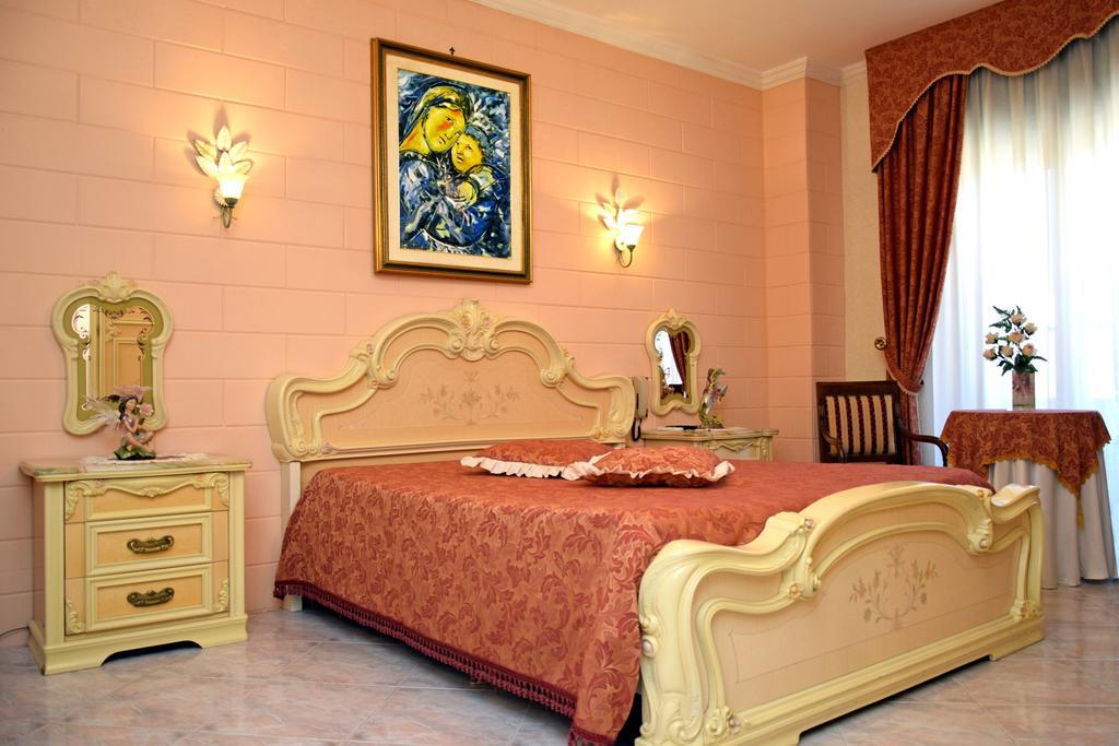 B&B Caravaggio San Donaci Экстерьер фото